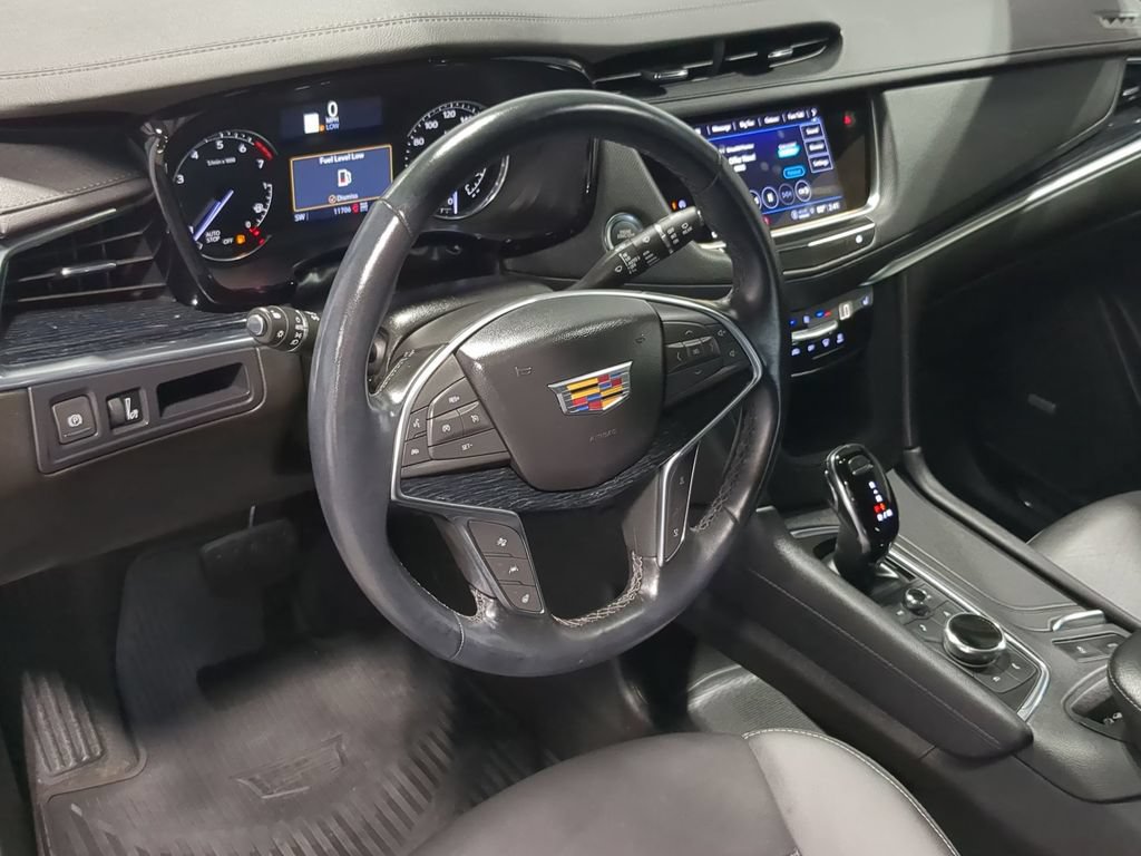 Used 2025 Cadillac XT5 Premium Luxury AWD/4WD image 10