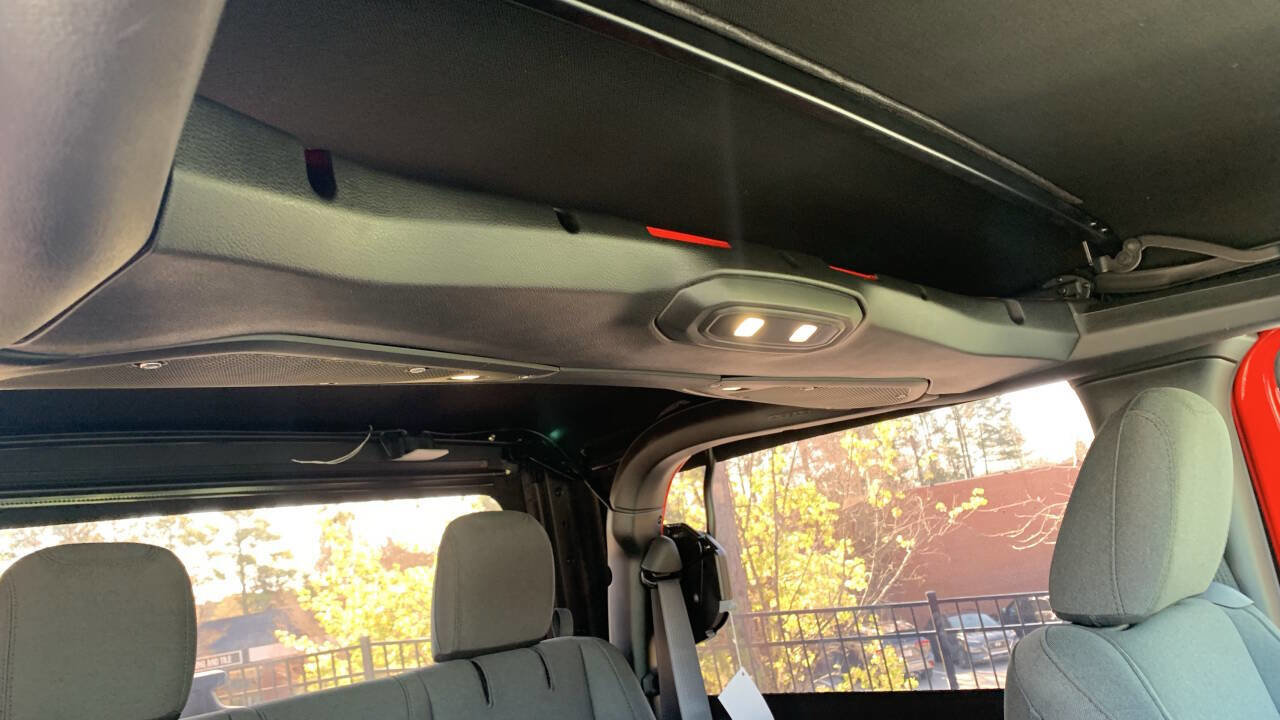 Used 2024 Jeep Wrangler Sport image 43