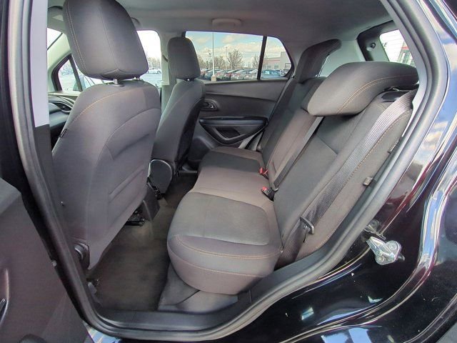 Used 2018 Chevrolet Trax LS image 14