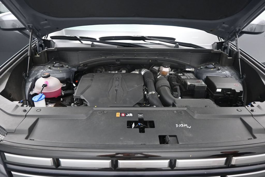 Used 2025 Hyundai Santa Fe SEL FWD image 11