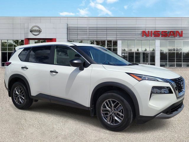 Certified 2023 Nissan Rogue S image 2