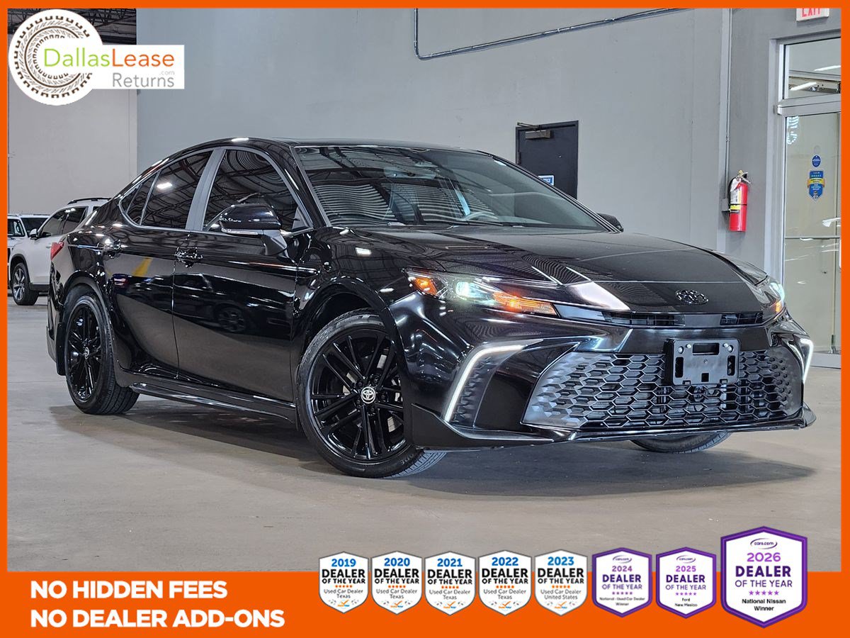 Used 2025 Toyota Camry SE w/ Multimedia Upgrade Package