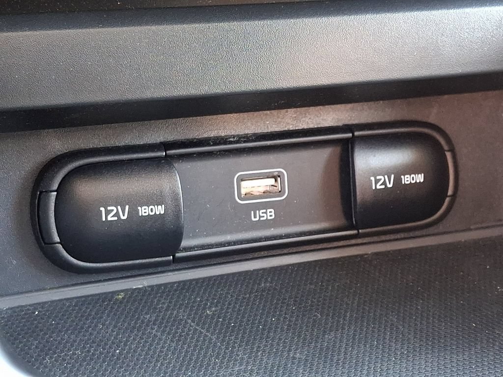 Used 2023 Kia Soul LX w/ Option Group 015 FWD image 22