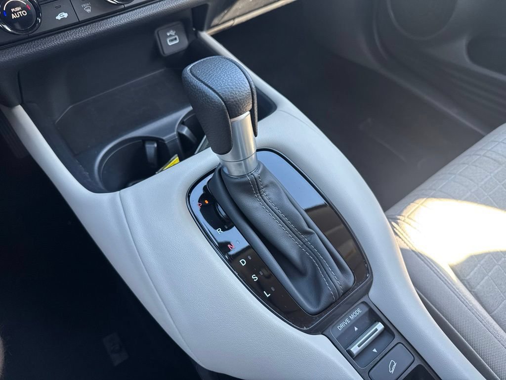 Certified 2024 Honda HR-V LX image 30