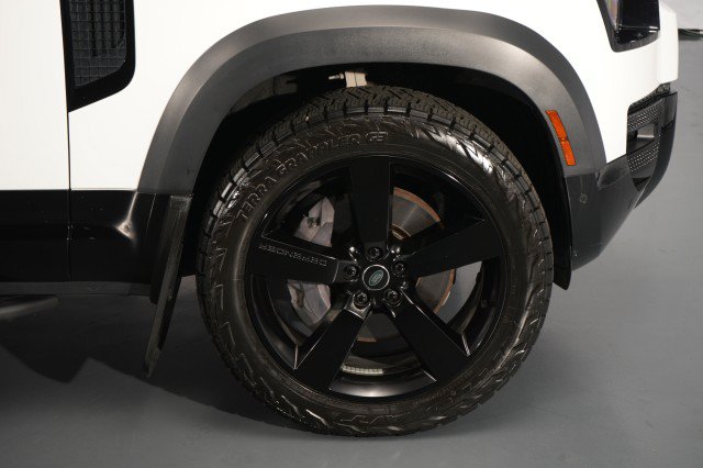 Used 2023 Land Rover Defender 130 X-Dynamic SE AWD/4WD image 61