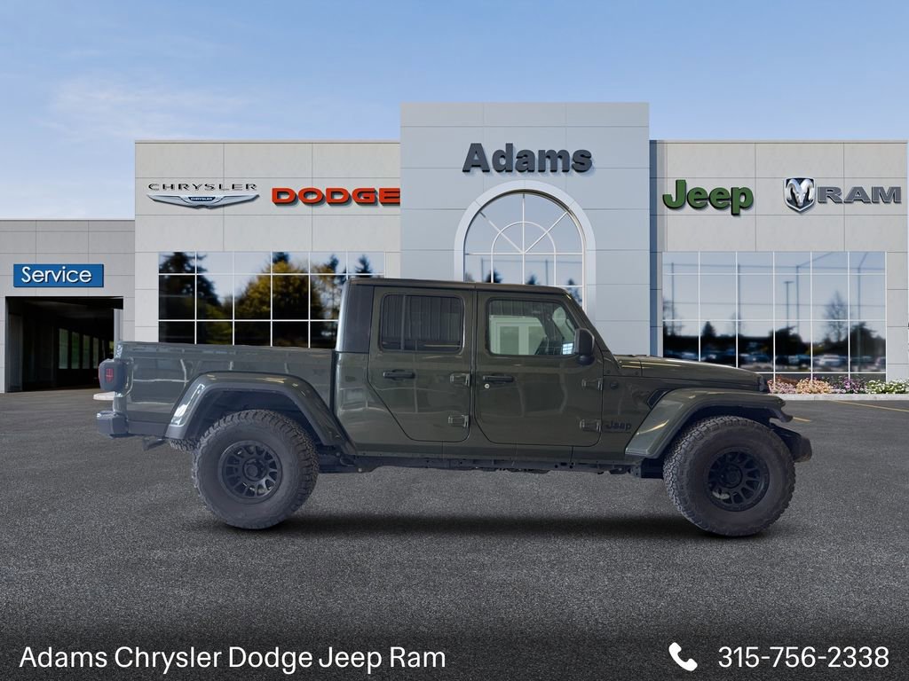 Used 2023 Jeep Gladiator Sport image 4