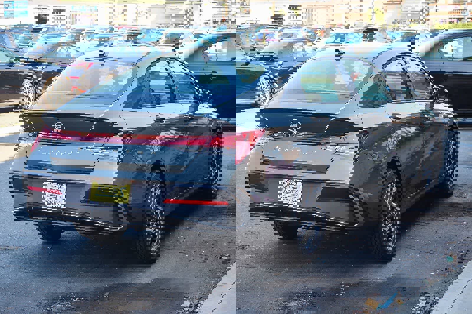 New 2025 Hyundai Elantra Sport image 4