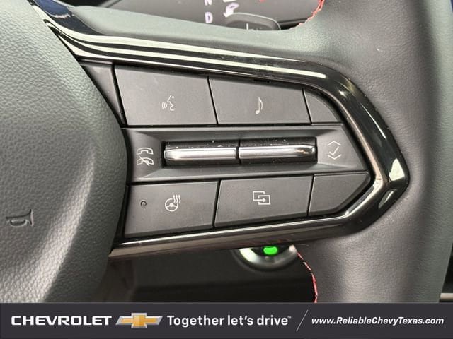 Used 2026 Chevrolet Traverse RS FWD image 15