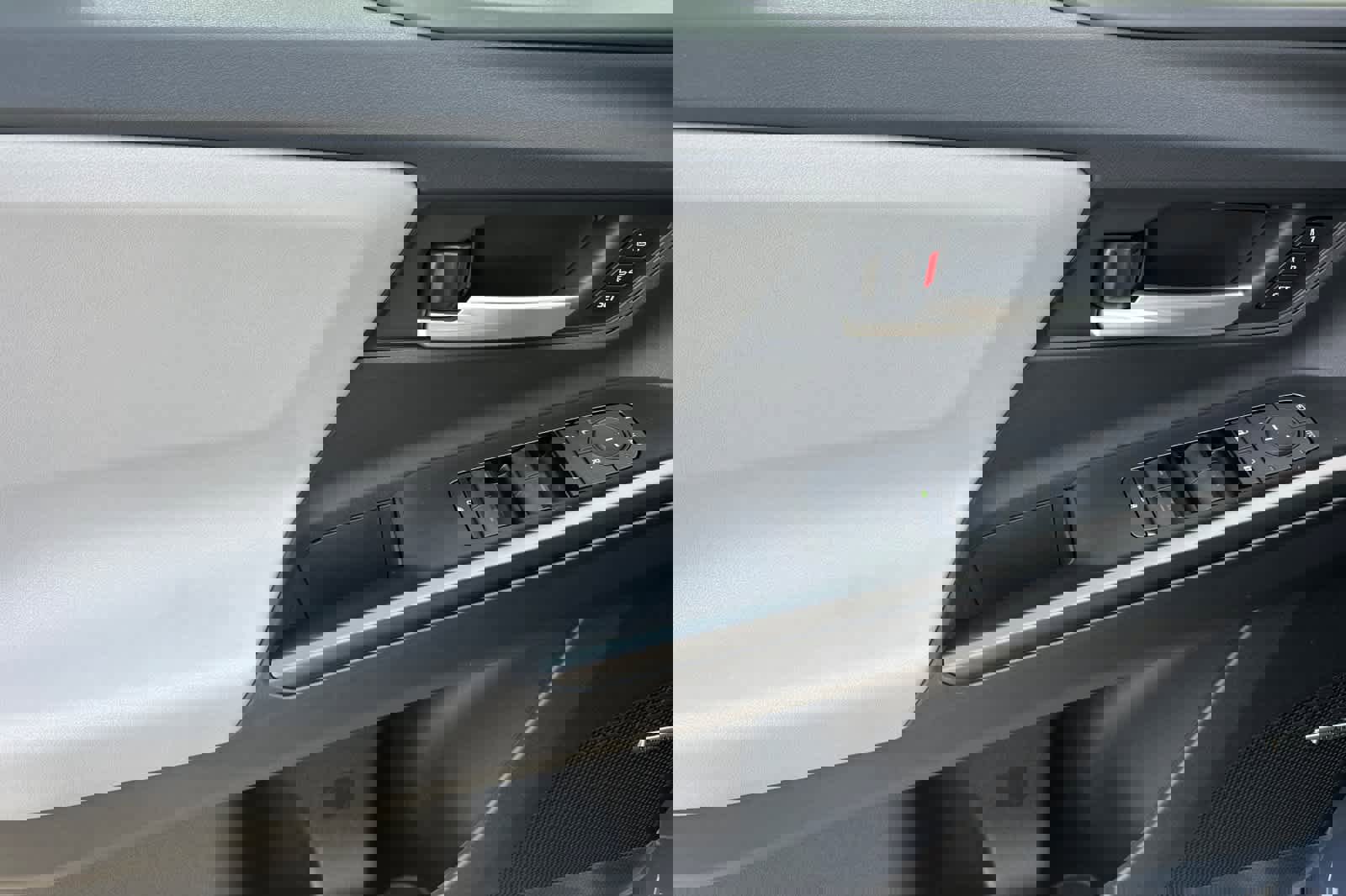 New 2026 Subaru Solterra image 10