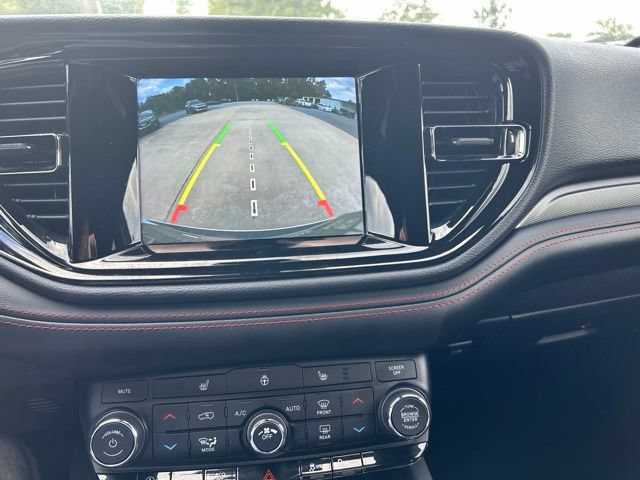 Used 2024 Dodge Durango GT RWD image 12