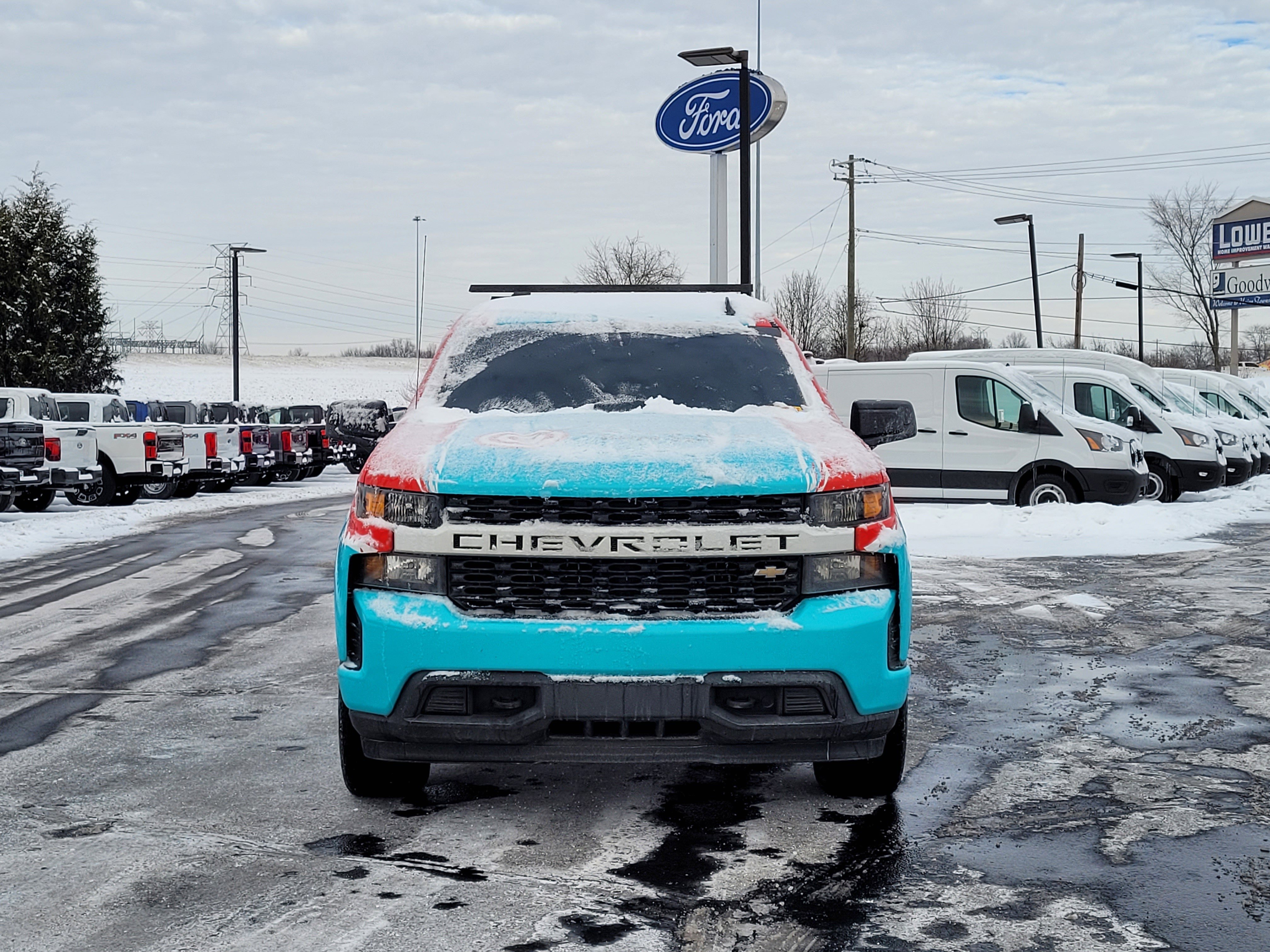 Used 2020 Chevrolet Silverado 1500 Custom w/ Custom Value Package image 9