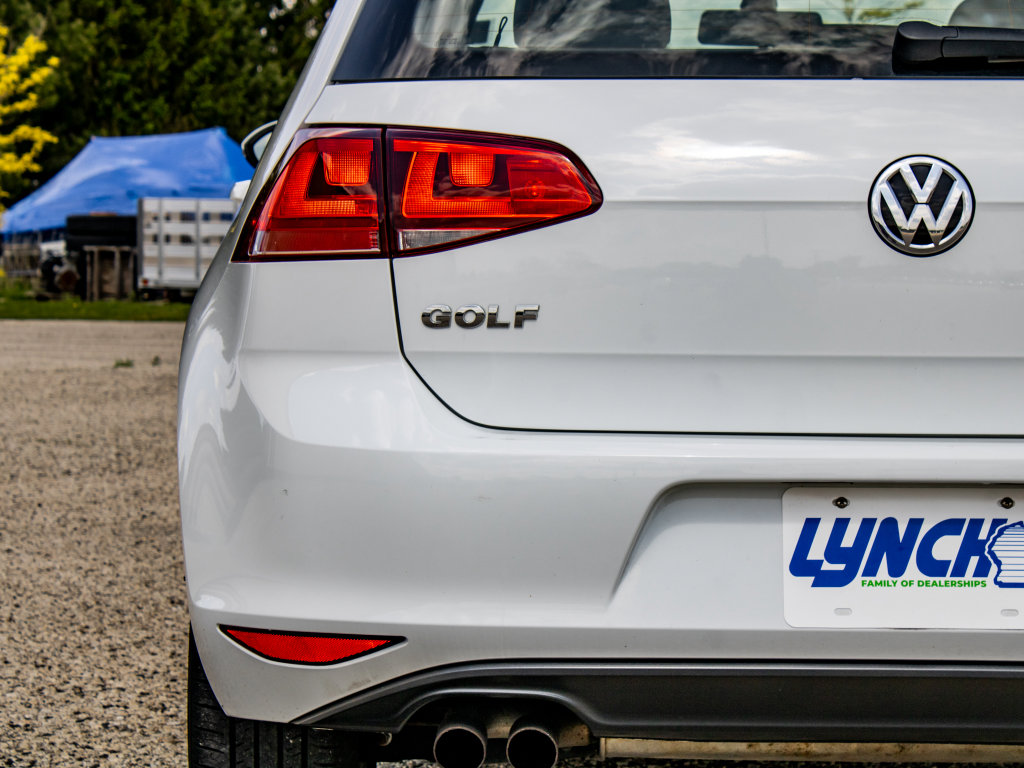 Used 2017 Volkswagen Golf Wolfsburg Edition FWD image 12