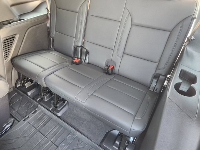 Used 2026 Chevrolet Tahoe Z71 w/ Z71 Off-Road Package AWD/4WD image 32