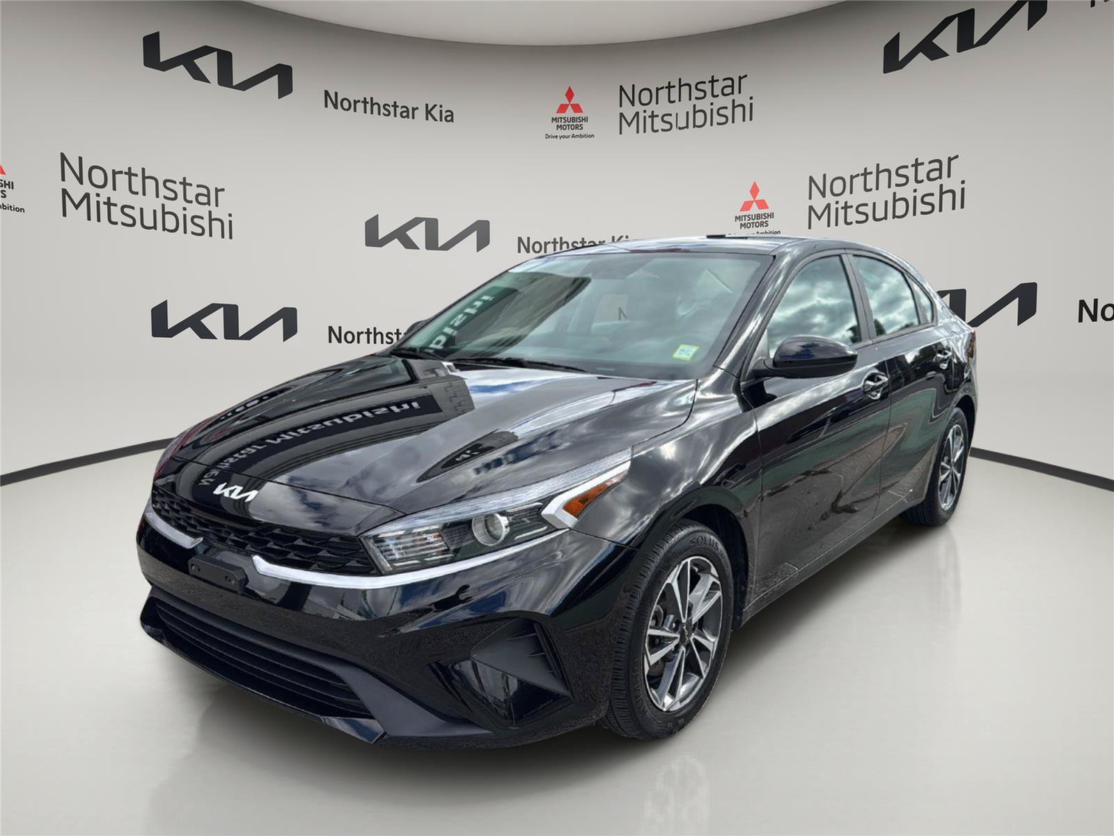 Used 2023 Kia Forte LXS FWD image 1