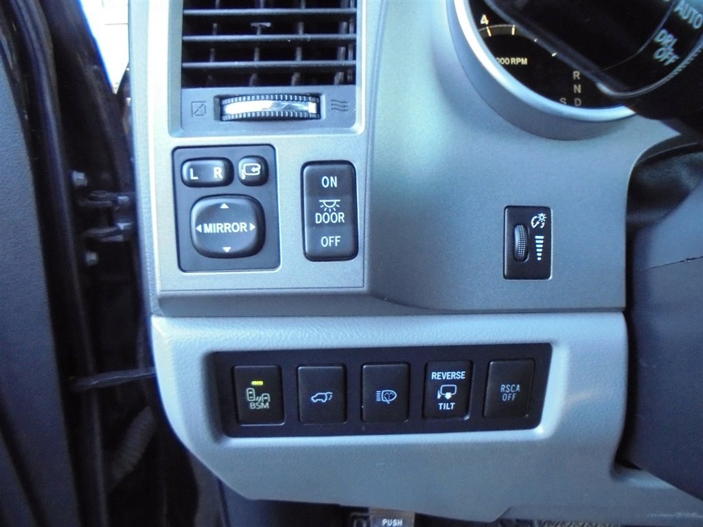 Used 2012 Toyota Sequoia Platinum image 34