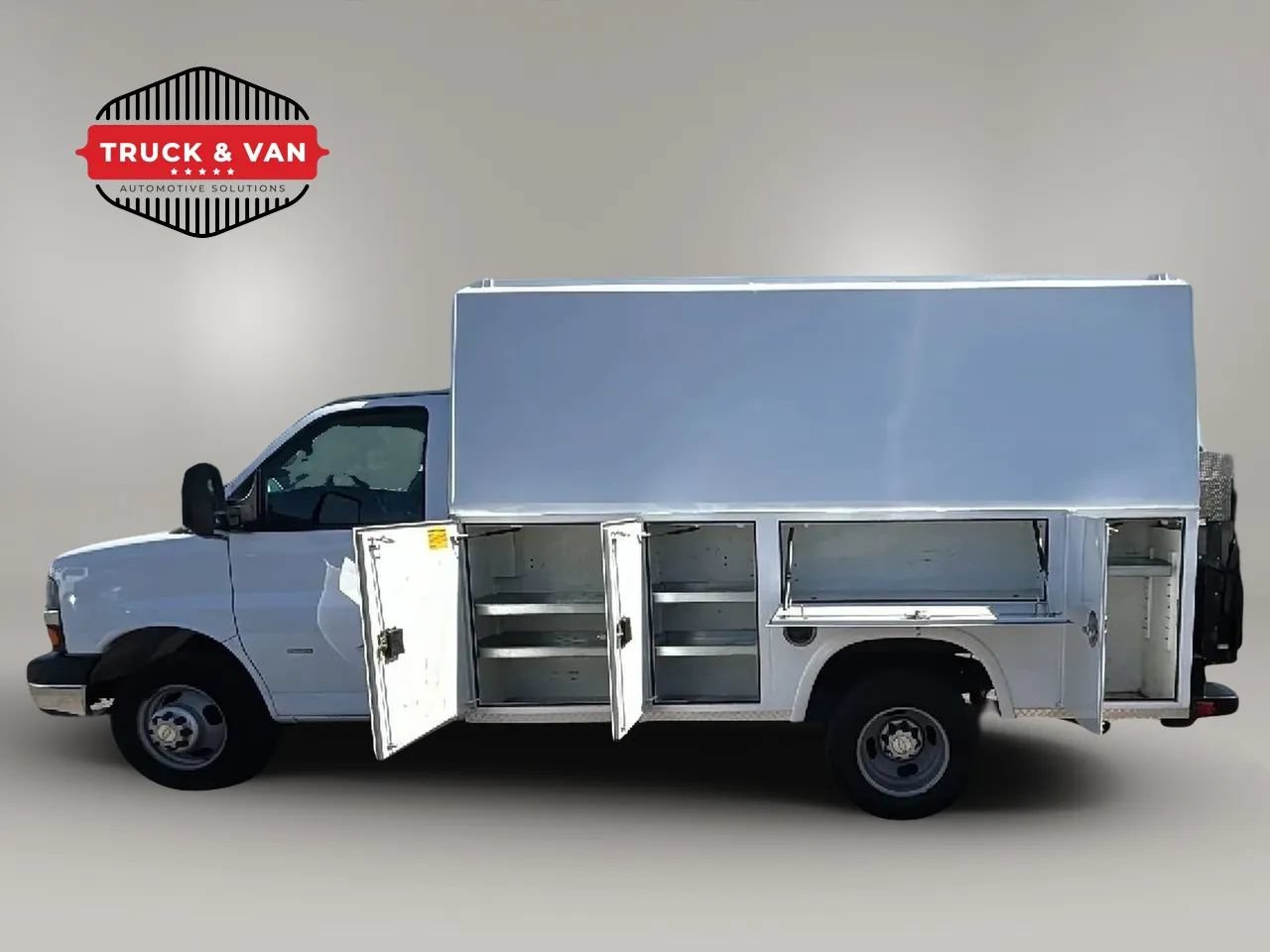 Used 2020 Chevrolet Express 3500 w/ Power Convenience Package RWD image 39