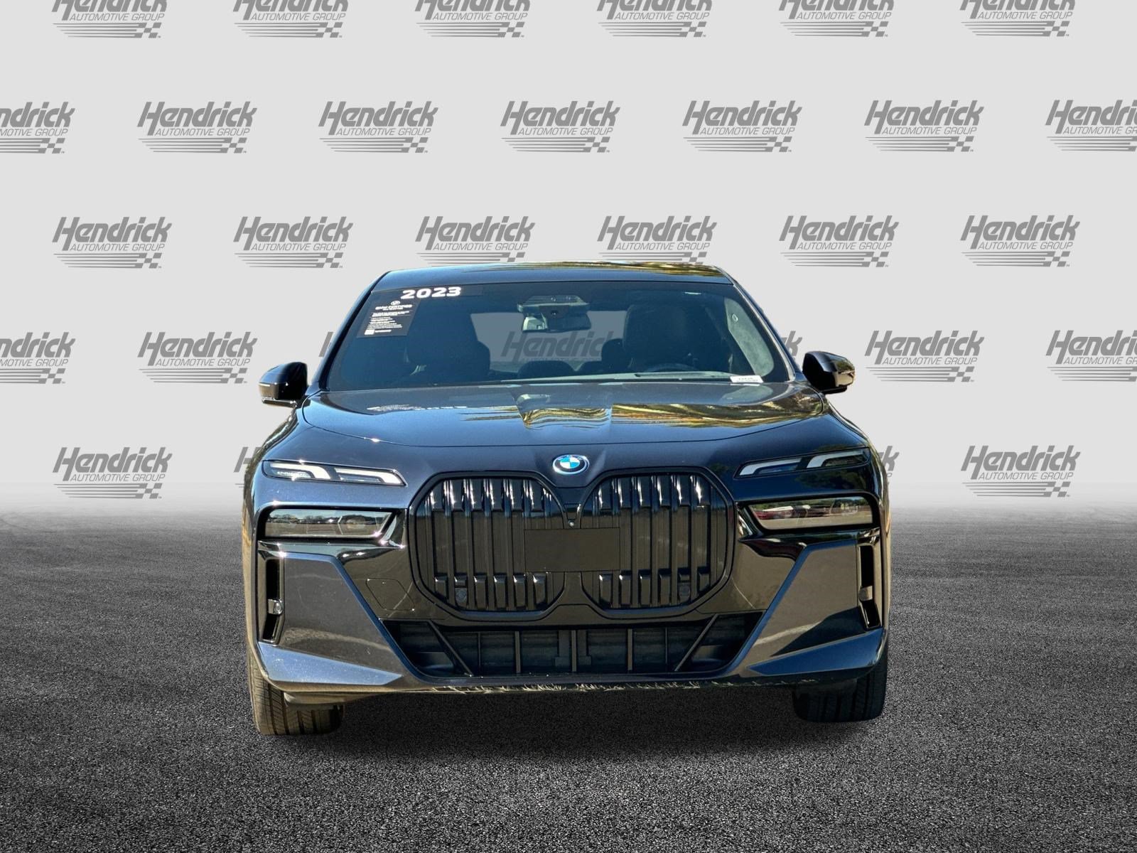 Used 2023 BMW i7 xDrive60 AWD/4WD image 10