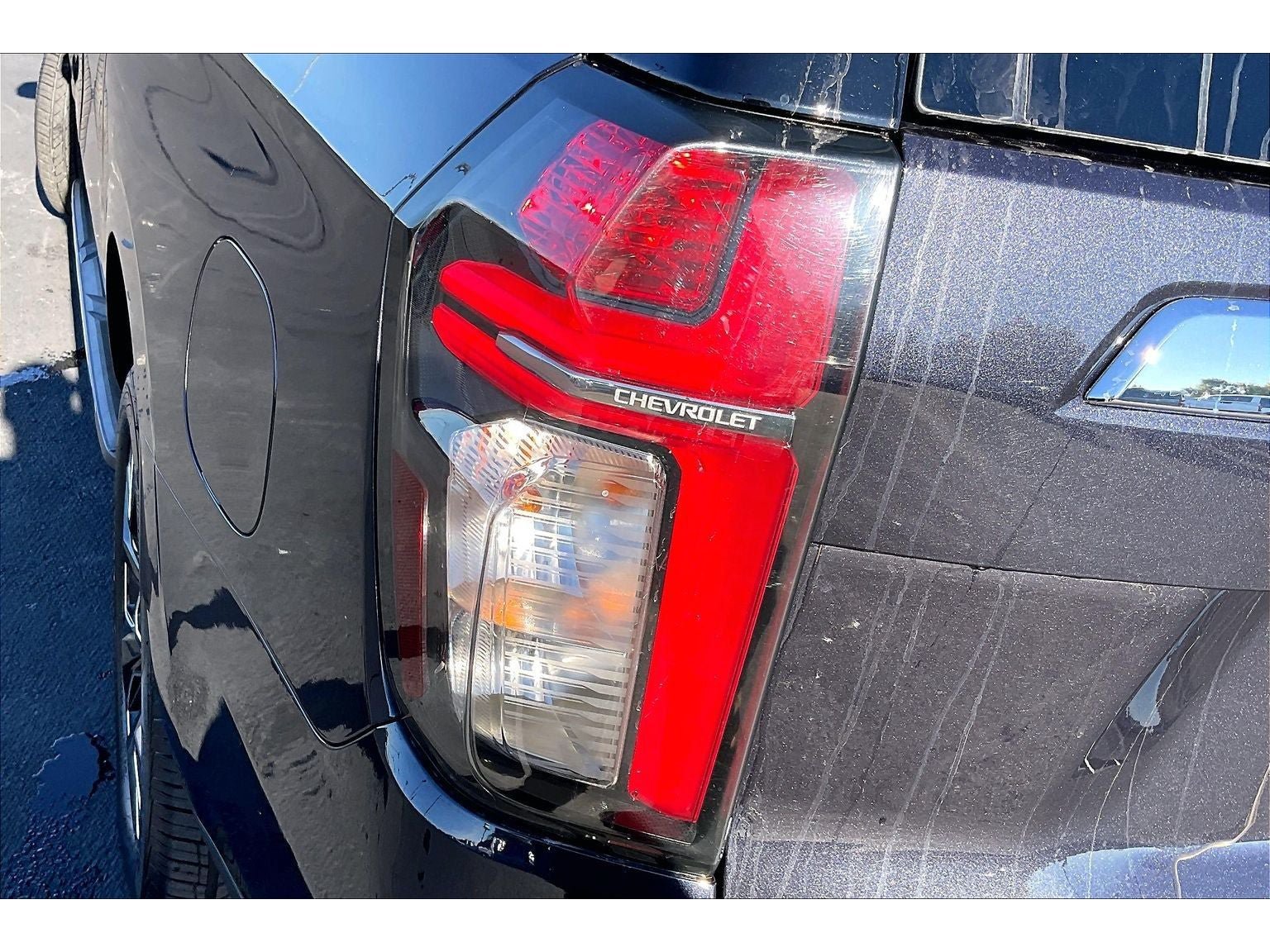 Used 2023 Chevrolet Suburban Premier AWD/4WD image 32