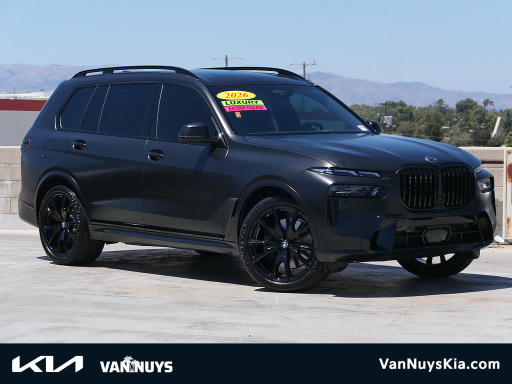 Used 2026 BMW X7 xDrive40i w/ M Sport Package AWD/4WD image 1