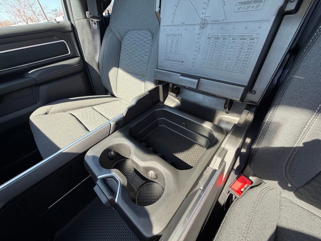 New 2026 RAM 1500 4x4 Crew Cab image 21