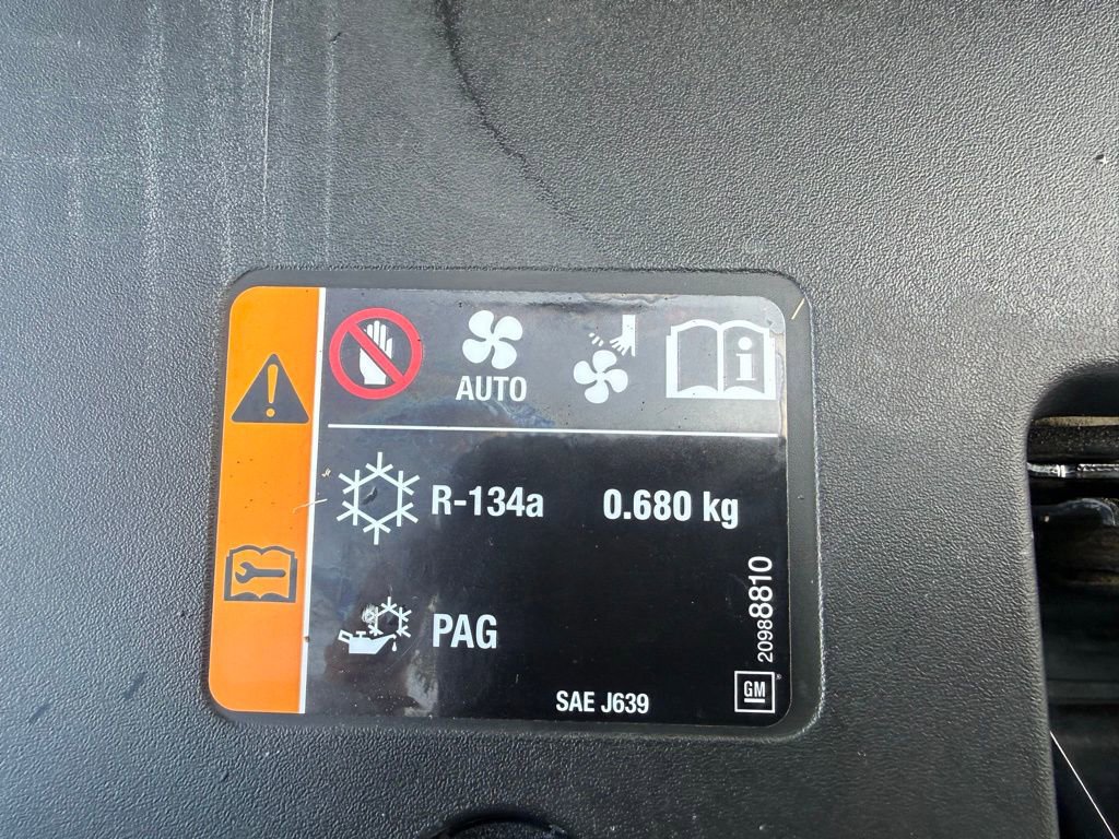 Used 2017 Chevrolet Impala LT FWD image 28