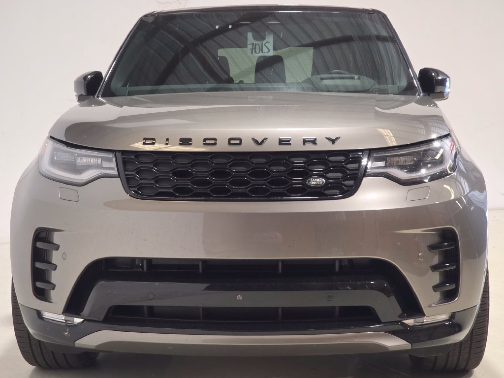 Certified 2025 Land Rover Discovery Dynamic SE AWD/4WD image 2