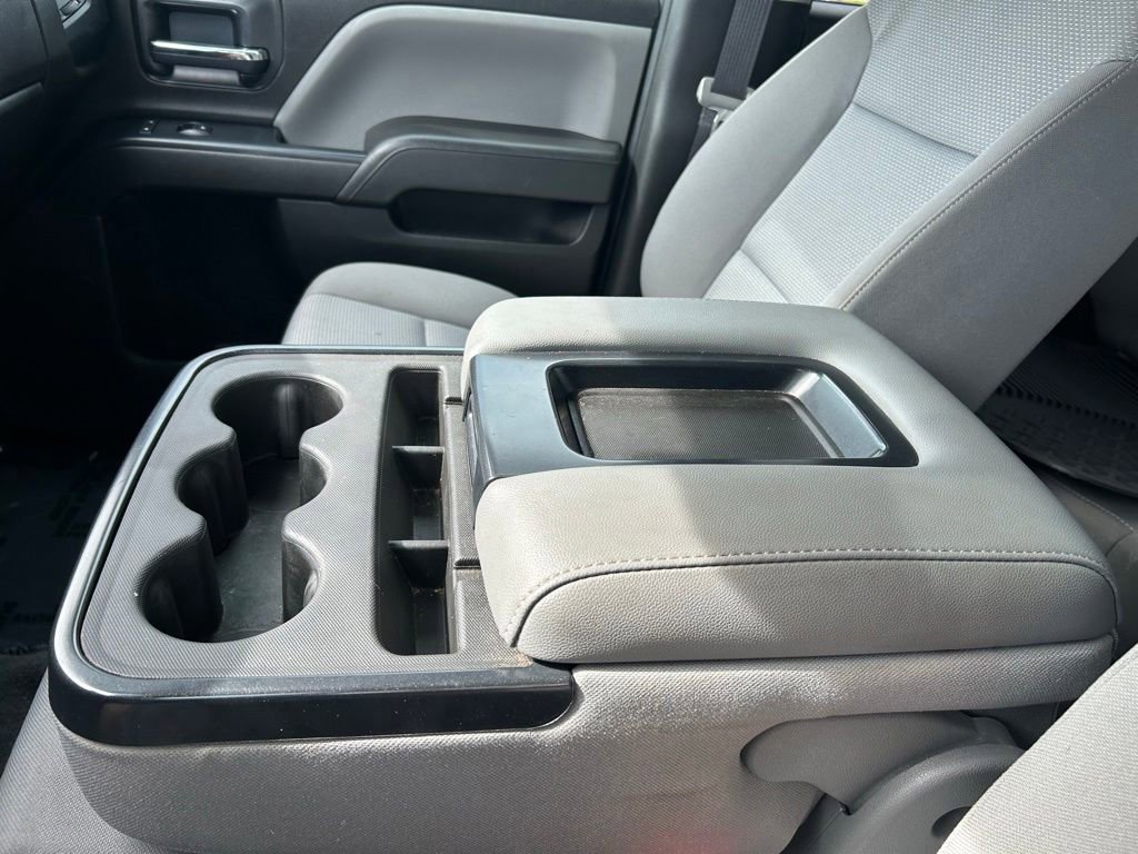 Used 2019 Chevrolet Silverado 1500 Custom w/ Custom Convenience Package AWD/4WD image 32