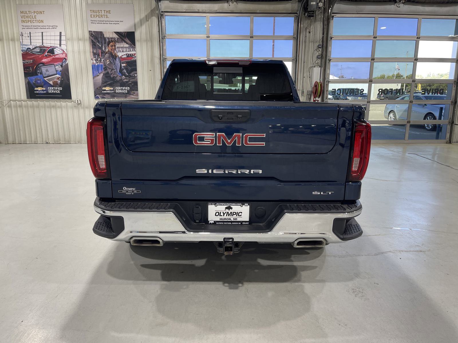 Used 2023 GMC Sierra 1500 SLT w/ SLT Premium Package AWD/4WD image 7