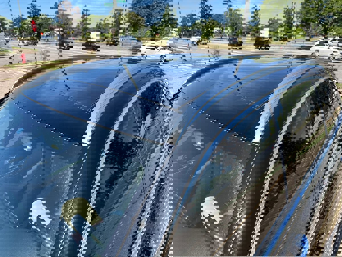 Used 2020 Mercedes-Benz GLC 300 4MATIC w/ Premium Package image 13