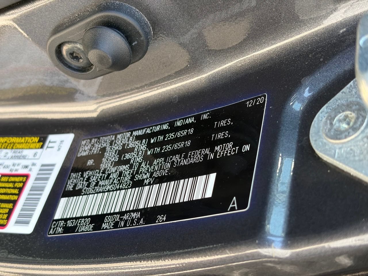 Used 2021 Toyota Highlander XLE FWD image 14