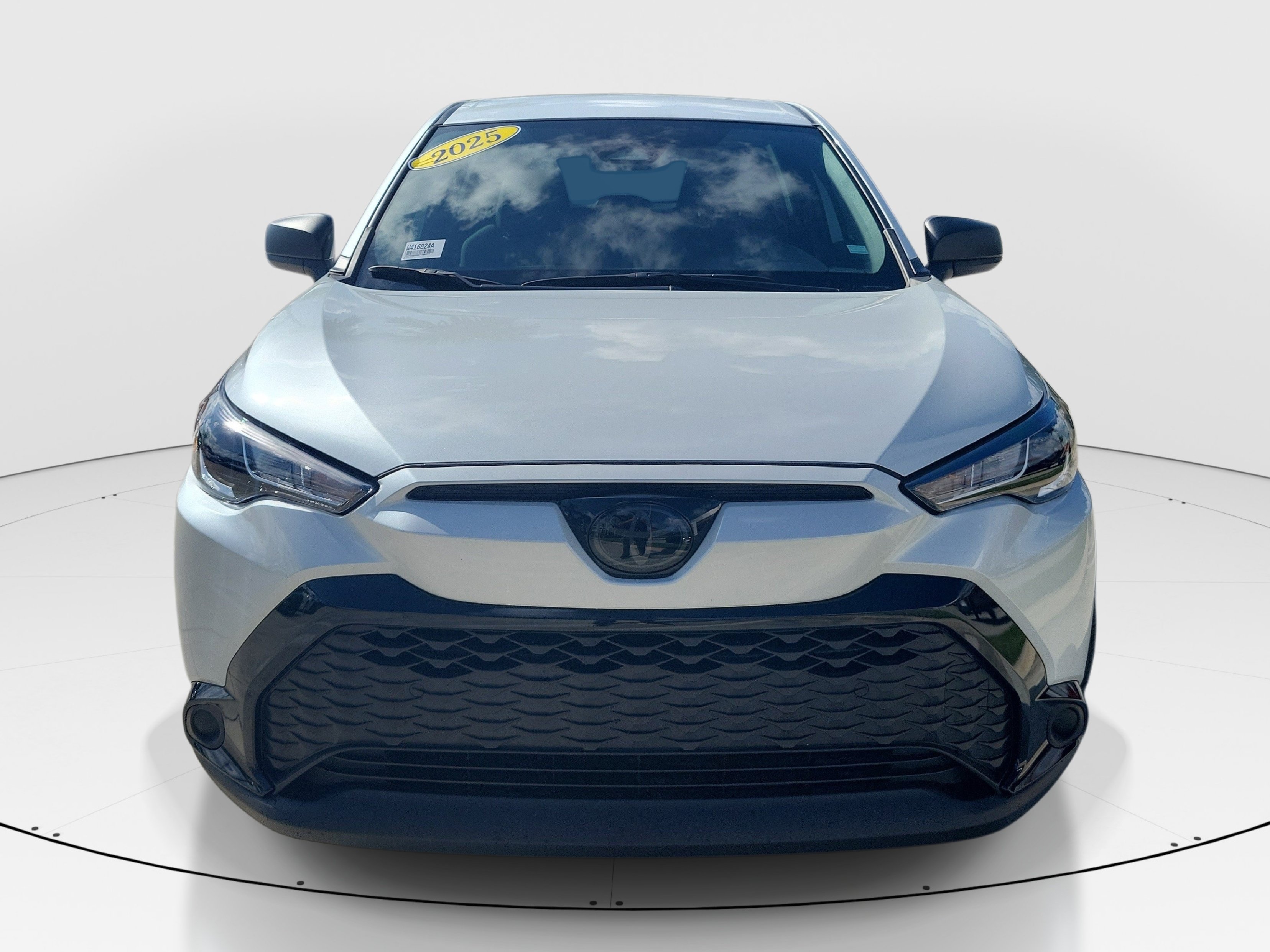 Certified 2025 Toyota Corolla Cross AWD Hybrid image 2