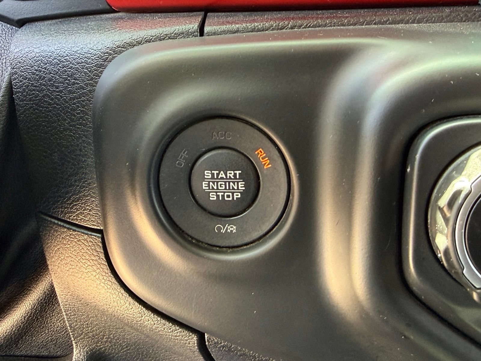 Used 2018 Jeep Wrangler Unlimited Rubicon AWD/4WD image 33