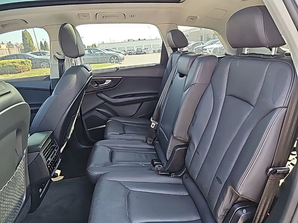 Used 2024 Audi Q7 2.0T Premium Plus w/ Premium Plus Package image 12