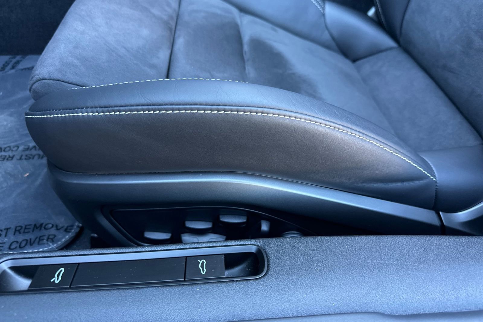 Used 2024 Porsche 911 Targa 4 GTS image 15