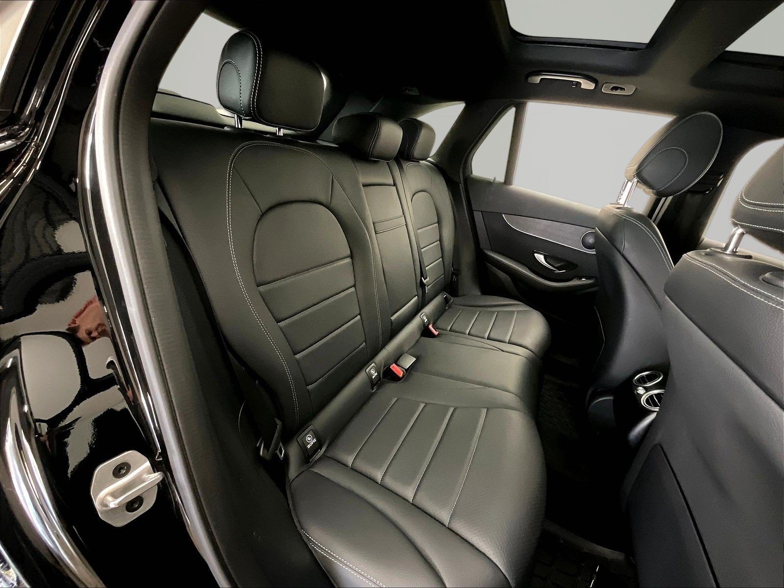 Certified 2022 Mercedes-Benz GLC 300 4MATIC image 25