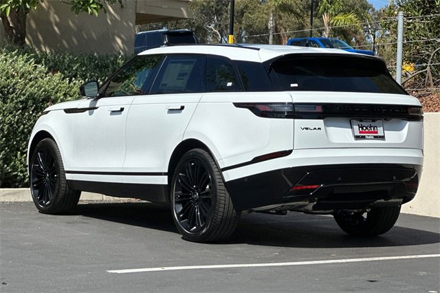 New 2026 Land Rover Range Rover Velar Dynamic SE image 3