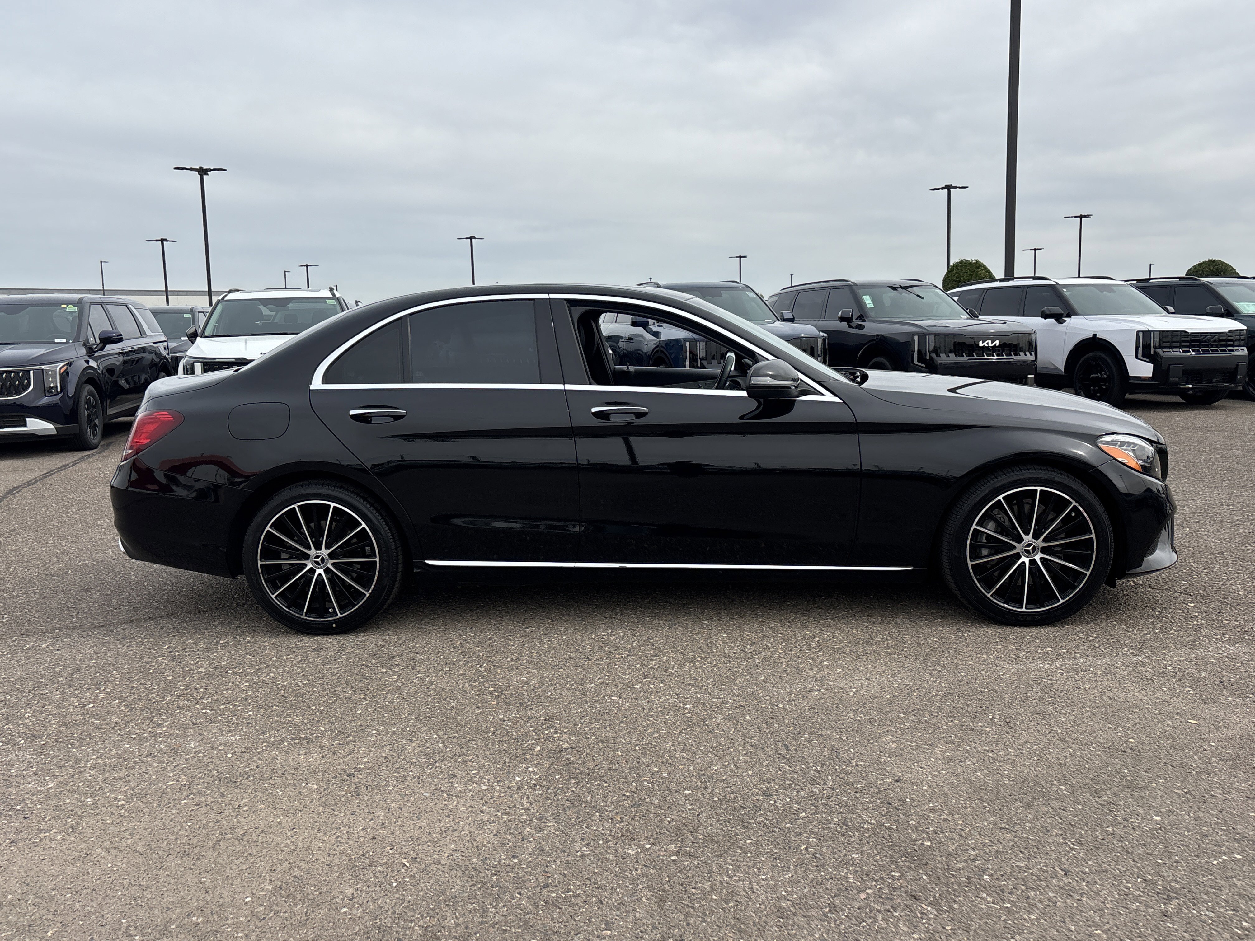 Used 2021 Mercedes-Benz C 300 Sedan image 6