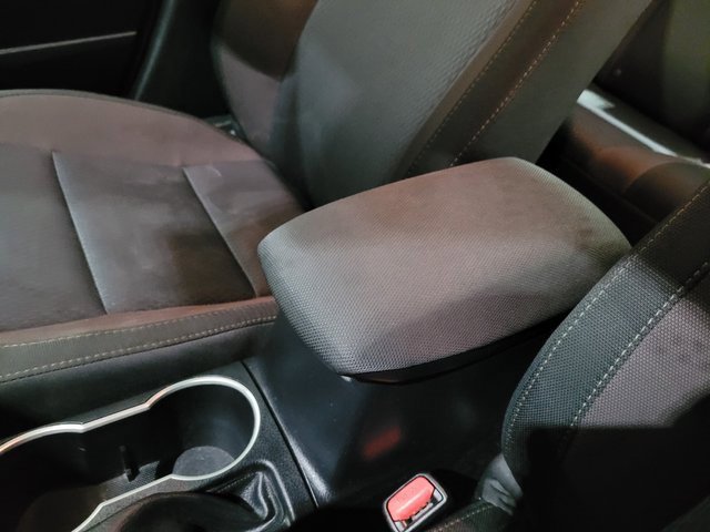 Used 2017 Toyota Corolla LE image 30
