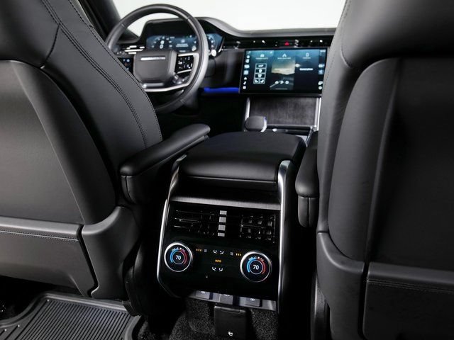 Certified 2025 Land Rover Range Rover SE AWD/4WD image 20