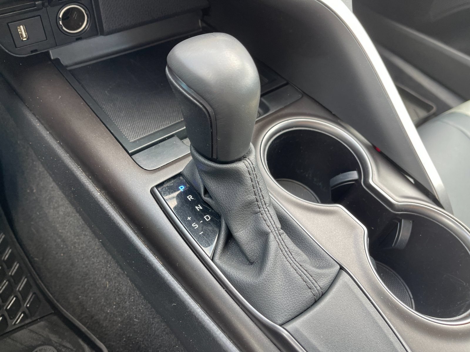 Used 2024 Toyota Camry SE FWD image 22