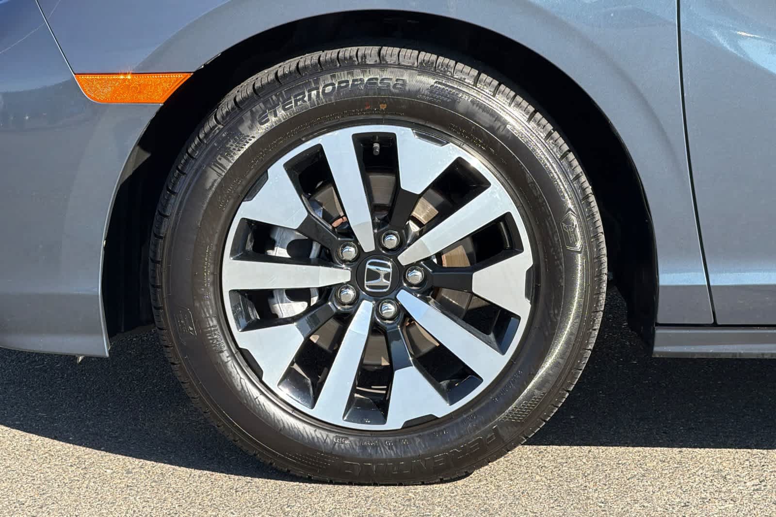 Used 2025 Honda Odyssey EX-L image 31