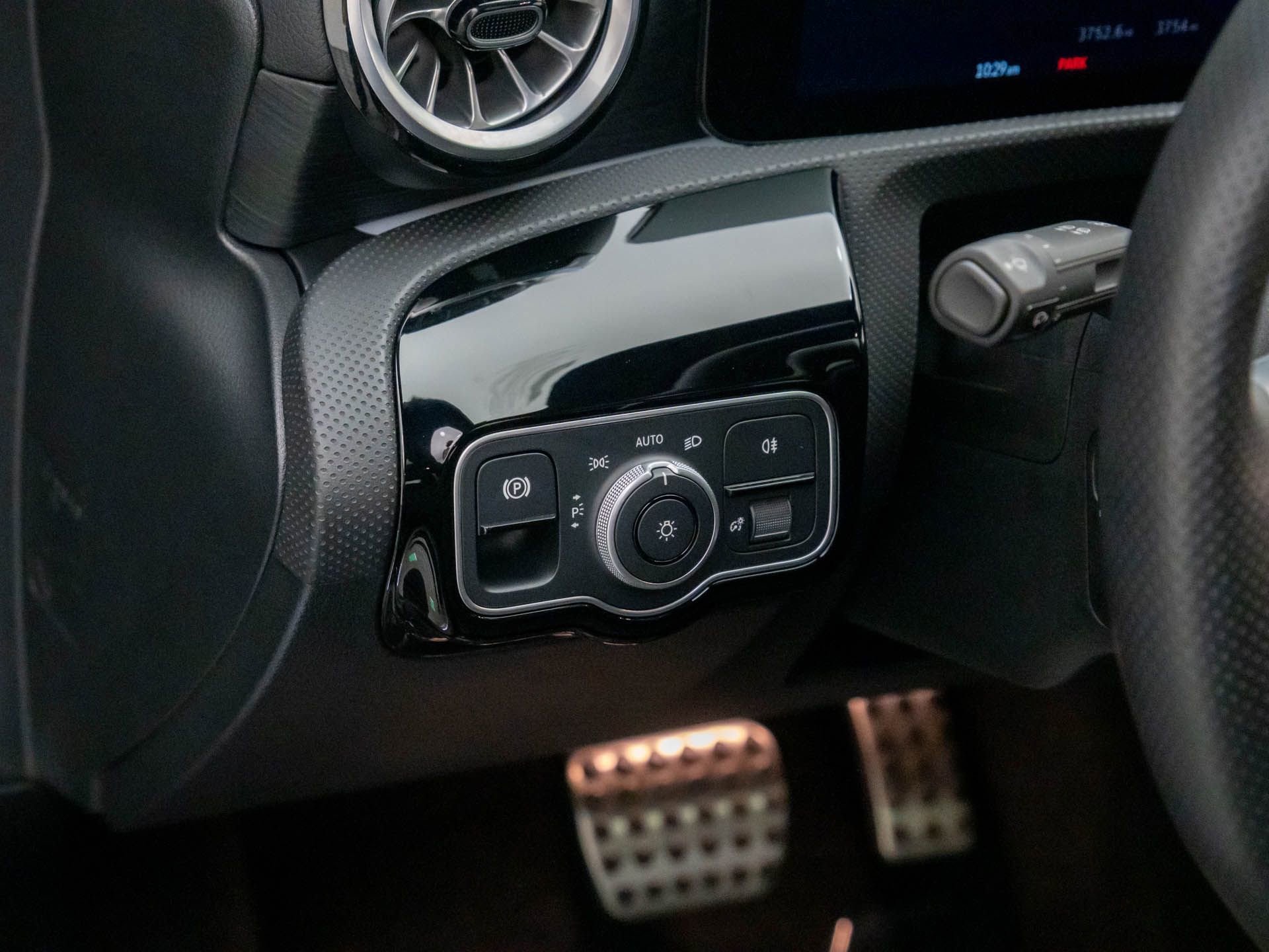 Used 2025 Mercedes-Benz CLA 35 AMG 4MATIC image 20