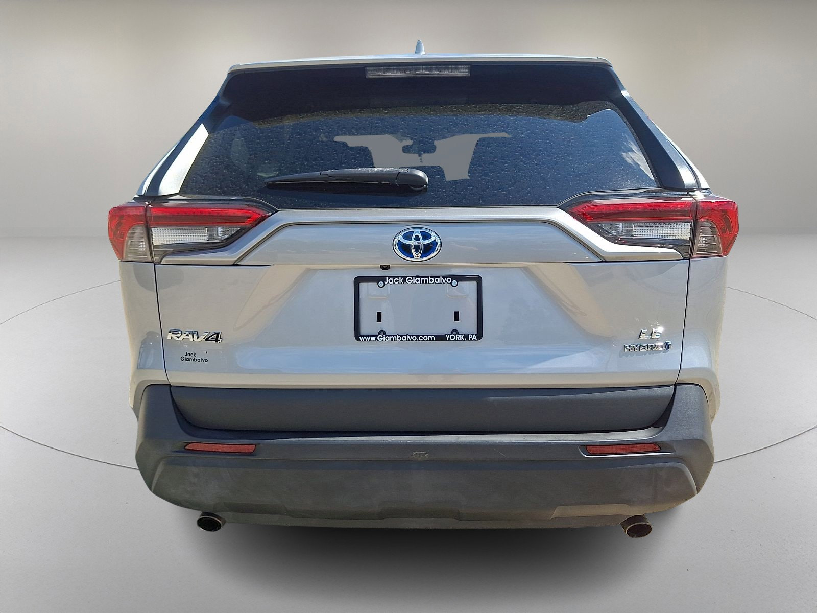 Used 2021 Toyota RAV4 LE image 9