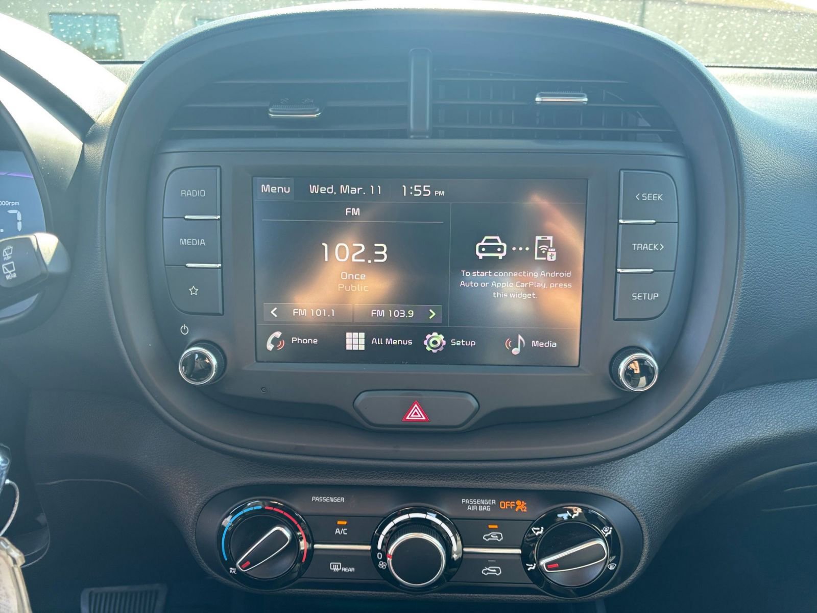 Used 2025 Kia Soul LX w/ LX Technology Package image 17