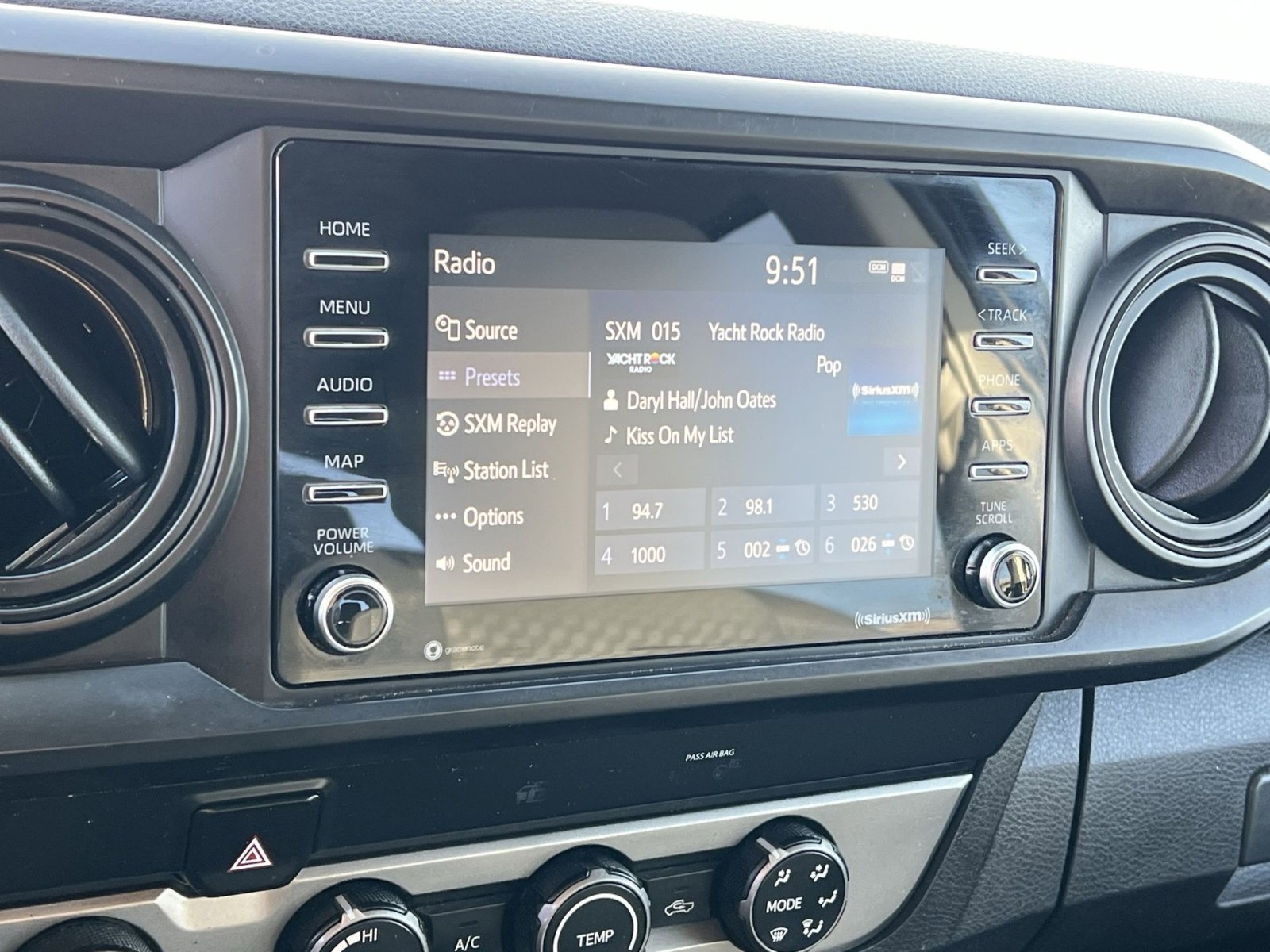 Used 2020 Toyota Tacoma SR image 18