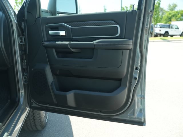 New 2026 RAM 2500 Big Horn AWD/4WD image 18