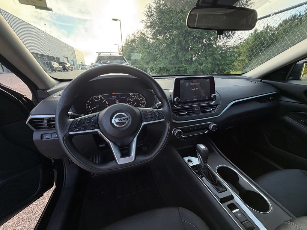 Certified 2022 Nissan Altima 2.5 SV AWD/4WD image 17