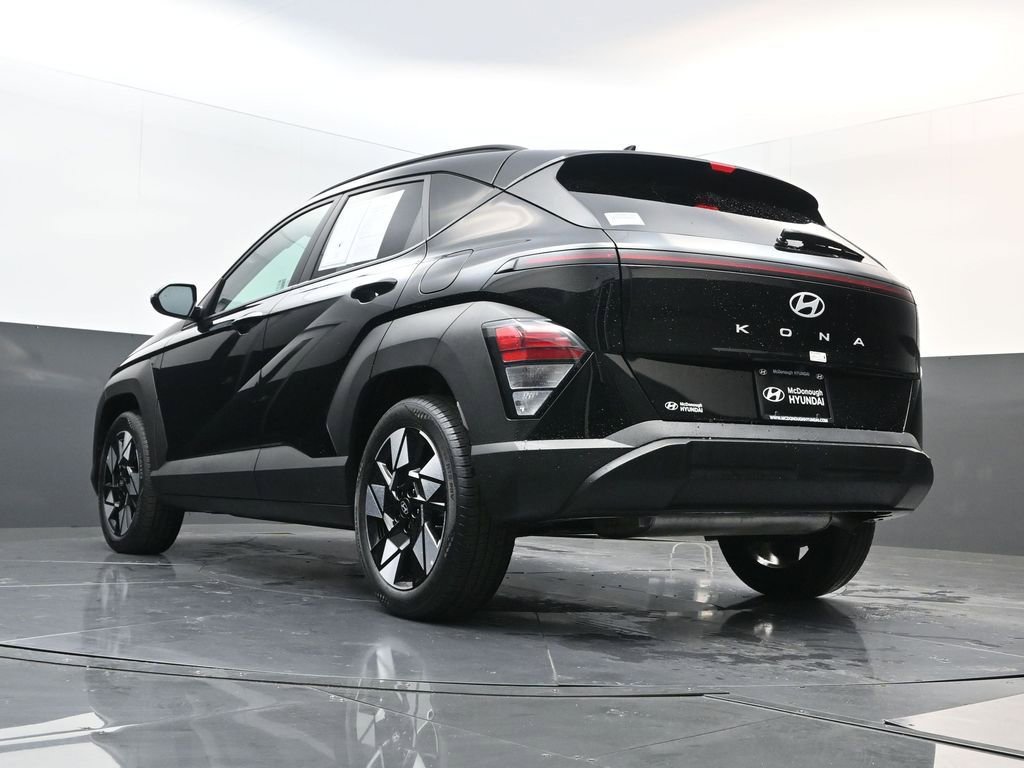 Certified 2025 Hyundai Kona SEL image 18