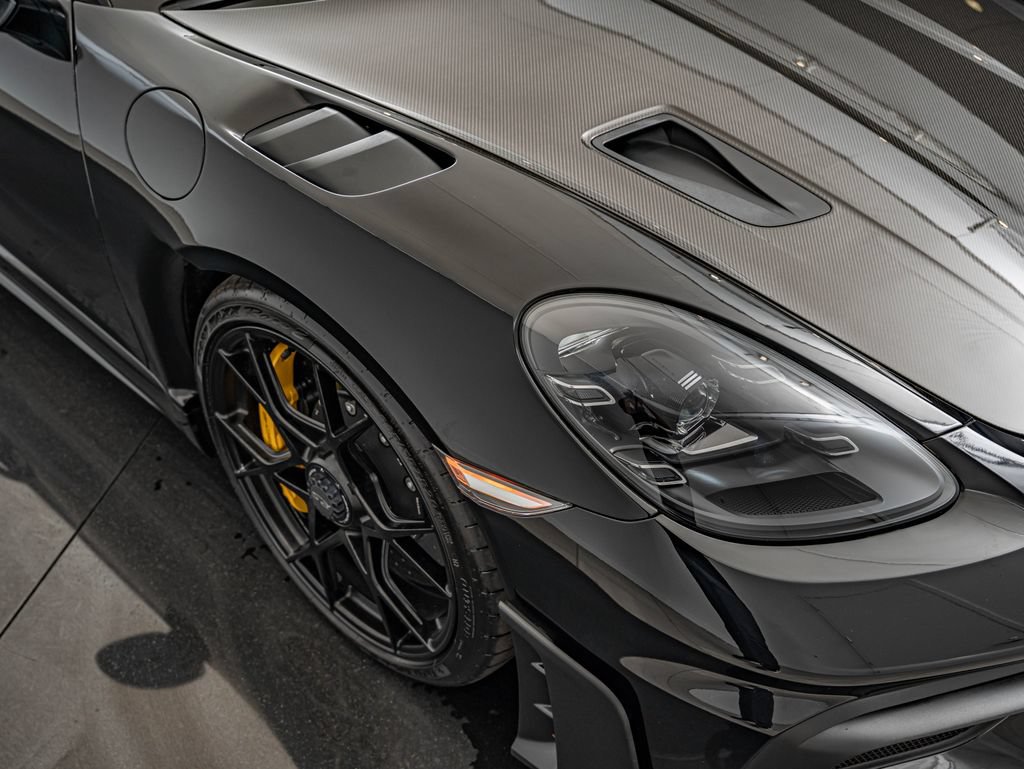 Certified 2024 Porsche 718 Cayman GT4 RS RWD image 22