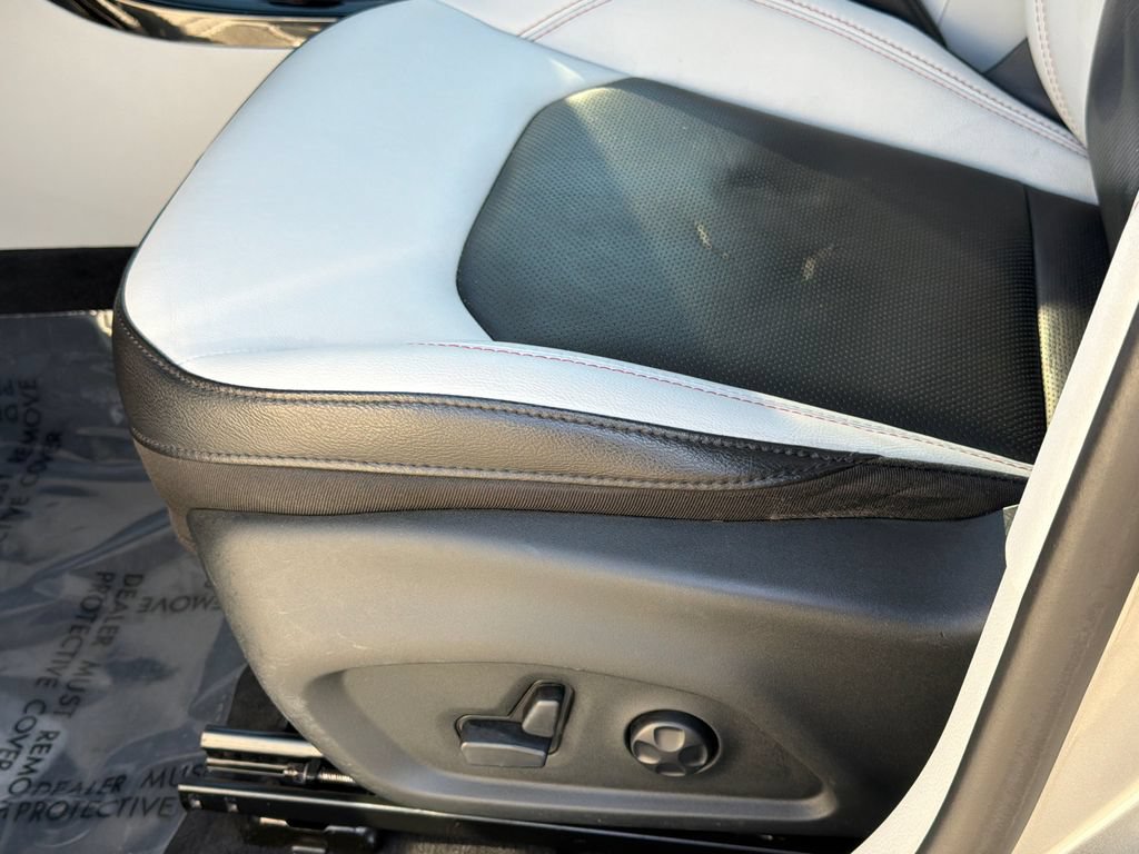Used 2019 Jeep Compass Limited FWD image 18